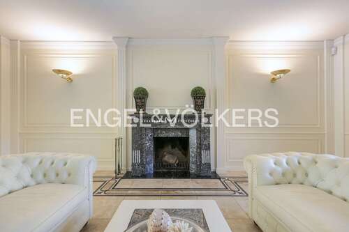 Foto - Haus zum Kaufen in Kerpen 1.650.000,00 € 355 m²