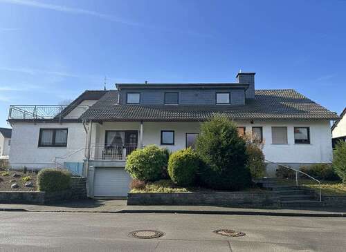 Foto - Haus zum Kaufen in Warstein 338.000,00 € 266.62 m²