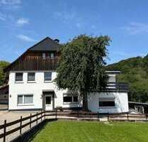 Haus zum Kaufen in Lauenstein 295.000,00 € 519 m²