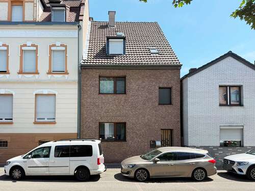 Foto - Haus zum Kaufen in Köln 620.000,00 € 211 m²