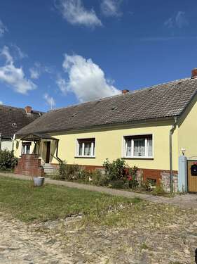 Foto - Haus zum Kaufen in Kamern OT Schönfeld 180.000,00 € 180 m²