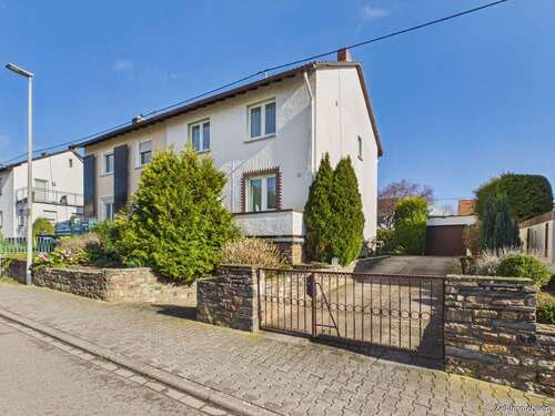 Foto - Haus zum Kaufen in Geisenheim 405.000,00 € 118 m²