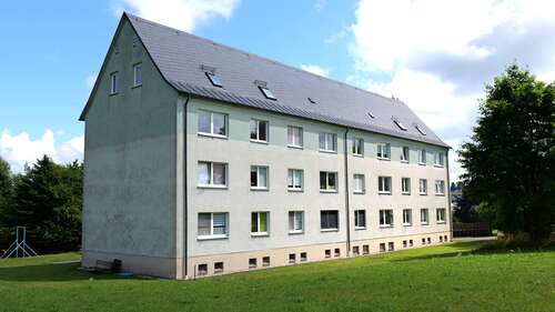 Foto - Wohnung zum Mieten in NeustadtVogtland 380,00 € 74.08 m²