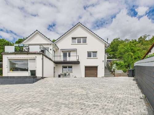 Foto - Haus zum Kaufen in Kreuzwertheim 590.000,00 € 213 m²