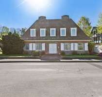 Haus zum Kaufen in Düsseldorf - Stockum 1.640.000,00 € 299 m²