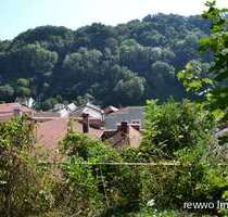 Haus zum Kaufen in Burghausen 250.000,00 € 225 m²