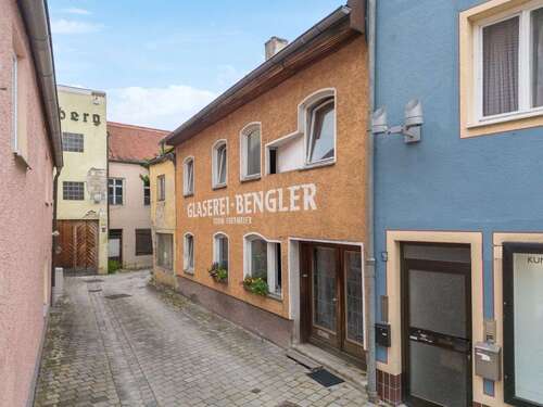 Foto - Haus zum Kaufen in Dingolfing 169.000,00 € 240.8 m²