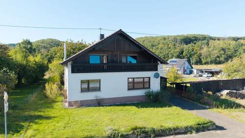 Foto - Haus zum Kaufen in Wilzenberg-Hußweiler 235.000,00 € 215 m²