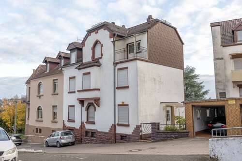 Foto - Haus zum Kaufen in Zweibrücken 280.000,00 € 246 m²