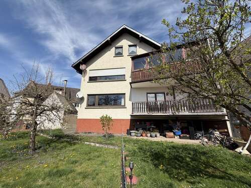 Foto - Haus zum Kaufen in Nauborn 279.000,00 € 205 m²