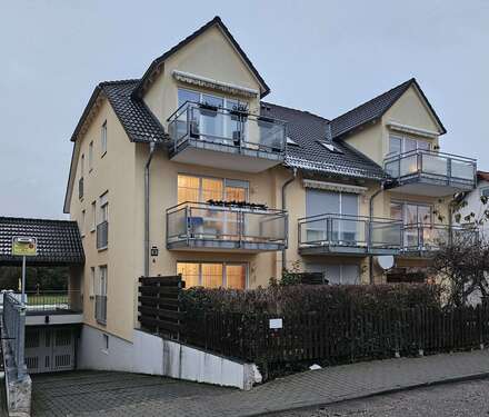 Foto - Wohnung zum Kaufen in Halle (Saale) 61.000,00 € 35.73 m²