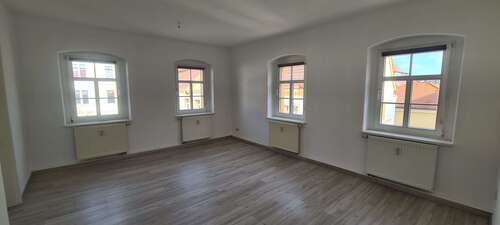 Foto - Wohnung zum Mieten in Reichenbach 350,00 € 65.67 m²