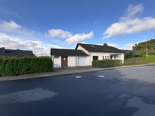 Foto - Haus zum Kaufen in Raubach 215.000,00 € 160 m²