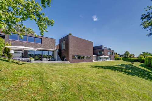 Foto - Haus zum Kaufen in Unterreichenbach 2.950.000,00 € 350 m²