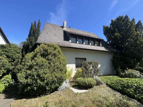 Foto - Haus zum Kaufen in Rüsselsheim 798.000,00 € 350 m²