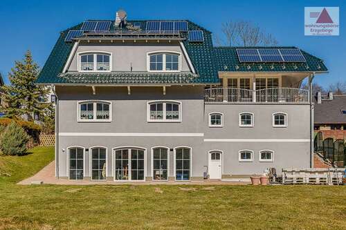 Foto - Haus zum Kaufen in Lauter-Bernsbach 585.000,00 € 295 m²