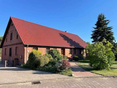 Foto - Haus zum Kaufen in Putlitz 369.000,00 € 180 m²