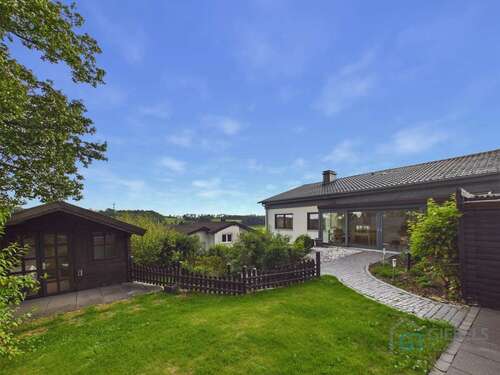 Foto - Haus zum Kaufen in Meinerzhagen 424.900,00 € 172.24 m²