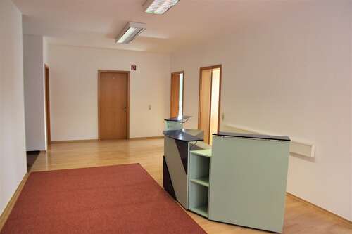 Foto - Büro in Ötisheim 1.290,00 € 210 m²