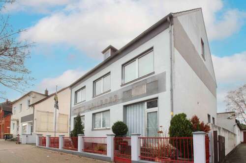 Foto - Haus zum Kaufen in Laatzen 649.000,00 € 220 m²