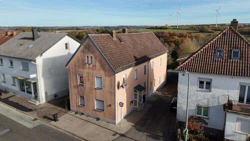 Foto - Haus zum Kaufen in Höhfröschen 350.000,00 € 2300 m²