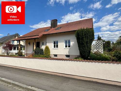 Foto - Haus zum Kaufen in Plattling 369.000,00 € 157 m²