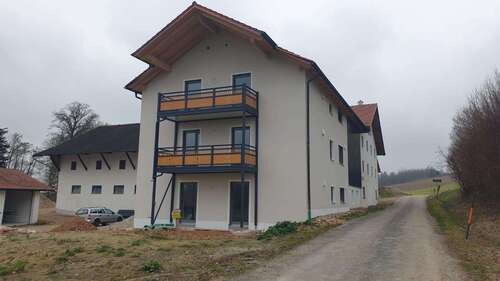 Foto - Wohnung zum Mieten in Dorfen 960,00 € 80.16 m²