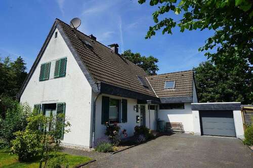Foto - Haus zum Mieten in Leverkusen 2.200,00 € 175 m²
