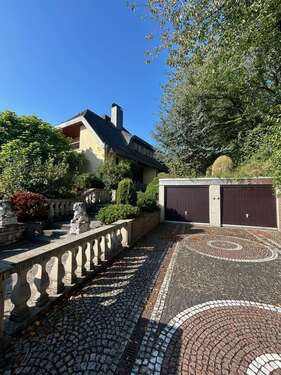 Foto - Haus zum Kaufen in Bad Salzdetfurth 449.000,00 € 300 m²