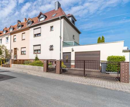 Foto - Haus zum Kaufen in Halle 399.000,00 € 140 m²