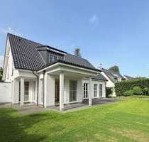 Haus zum Mieten in Düsseldorf 11.250,00 € 364 m²
