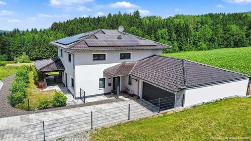 Foto - Haus zum Kaufen in Hofkirchen 685.000,00 € 180 m²