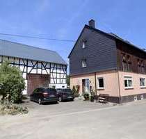Haus zum Kaufen in Forst 125.000,00 € 261 m²