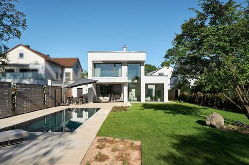 Foto - Haus zum Kaufen in Dreieich 3.800.000,00 € 220 m²