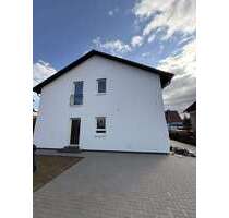 Haus zum Mieten in Blankenfelde 2.200,00 € 135 m²