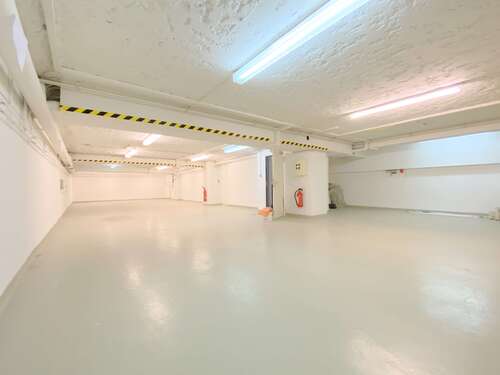 Foto - Halle in Bremen 1.500,00 € 193 m²