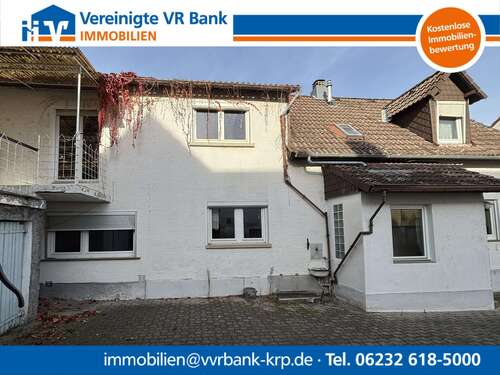 Foto - Haus zum Kaufen in Schifferstadt 249.000,00 € 192 m²