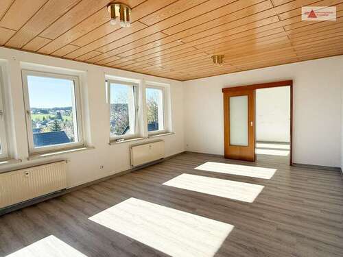 Foto - Wohnung zum Mieten in Geyer 520,00 € 92.78 m²