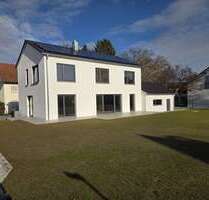 Haus zum Kaufen in Manching 1.295.000,00 € 190 m²