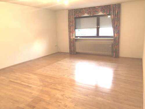 Foto - Wohnung zum Mieten in Ehrstädt 1.100,00 € 145 m²