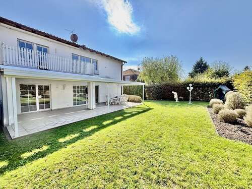 Foto - Haus zum Mieten in Wiesbaden 3.600,00 € 180 m²