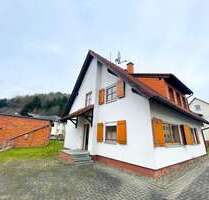 Haus zum Kaufen in Rödental Mittelberg 260.000,00 € 181 m² - Rödental / Mittelberg