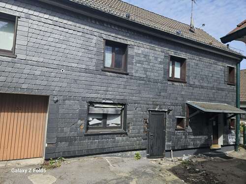 Foto - Haus zum Kaufen in Remscheid 220.000,00 € 298 m²
