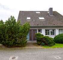 Haus zum Kaufen in Burscheid 598.000,00 € 198 m²