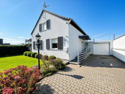 Foto - Haus zum Kaufen in Korschenbroich 250.000,00 € 100 m²