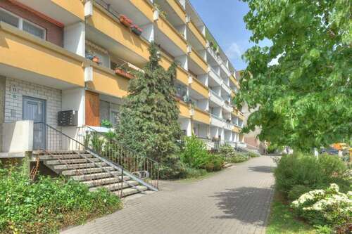 Foto - Wohnung zum Mieten in Halle 373,00 € 70.34 m²