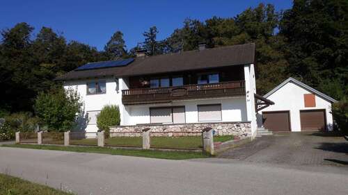 Foto - Haus zum Kaufen in Emmerting 669.000,00 € 250 m²