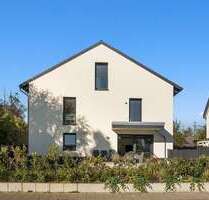 Haus zum Kaufen in Neu-Isenburg 999.000,00 € 210 m²