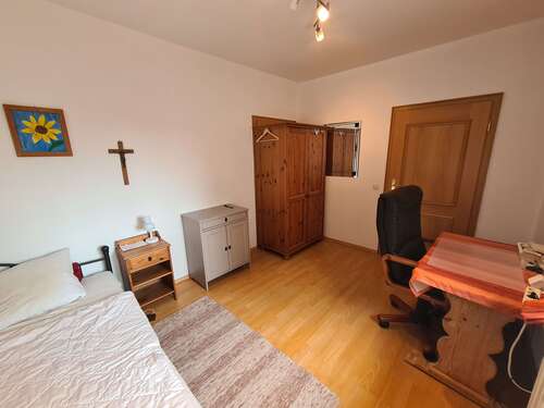 Foto - Wohnung zum Mieten in Neufahrn 300,00 € 15 m²