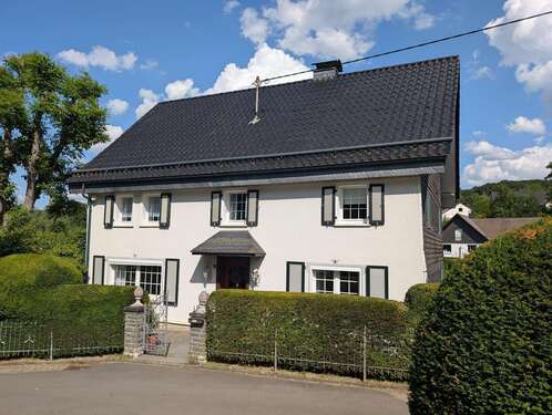 Foto - Haus zum Kaufen in Reichshof 229.000,00 € 179 m²